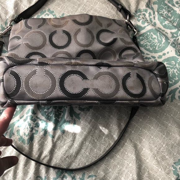 Coach Isabelle Madison Dotted Op Art GUC - Picture 5 of 8